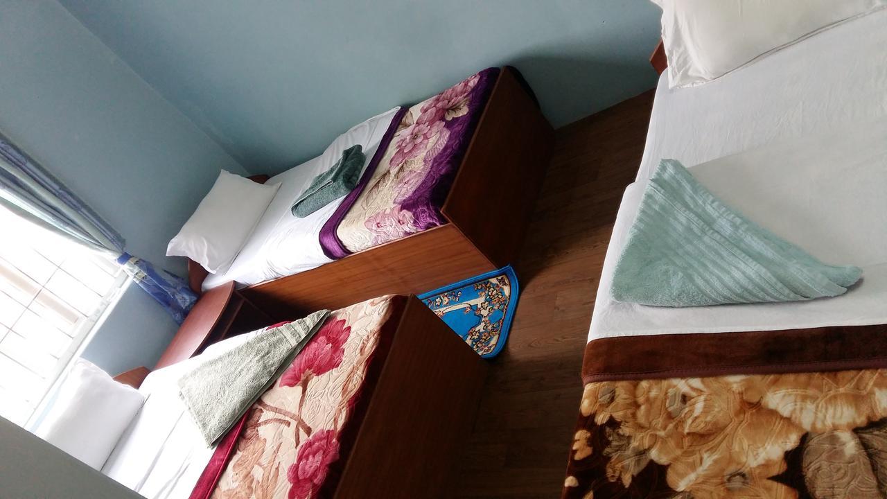 Hotel Bhadrakali Pokhara Inn Екстериор снимка