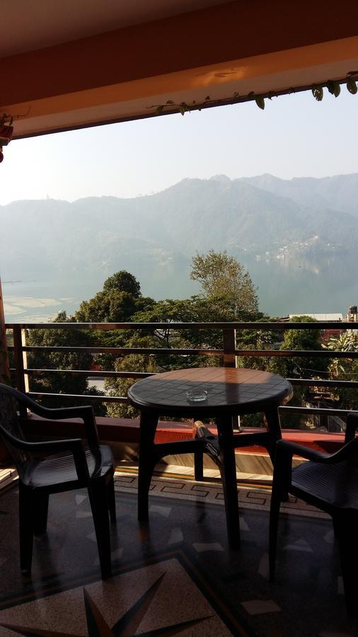 Hotel Bhadrakali Pokhara Inn Екстериор снимка