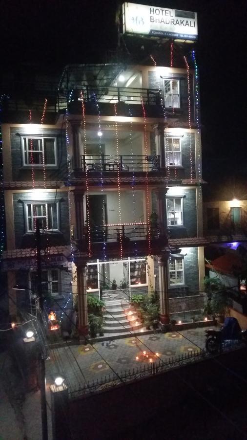Hotel Bhadrakali Pokhara Inn Екстериор снимка