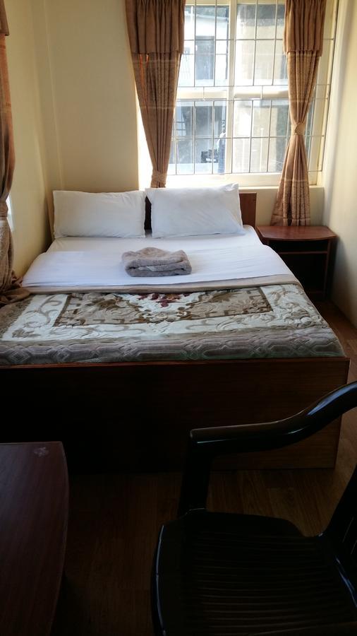 Hotel Bhadrakali Pokhara Inn Екстериор снимка